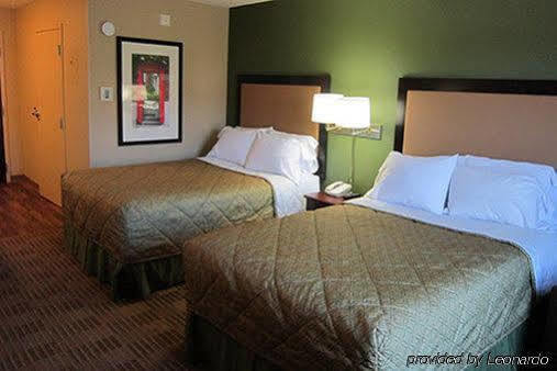Extended America - - Hilltop Mall Hotel